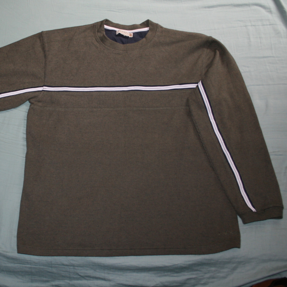New Retrofit Large Olive Green  Pullover sweater